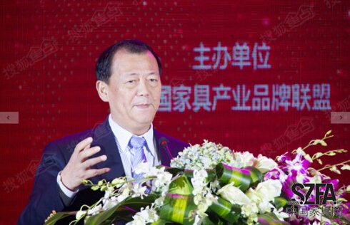 保育鈞、姚景源親切接見中國家具品牌節(jié)秘書長